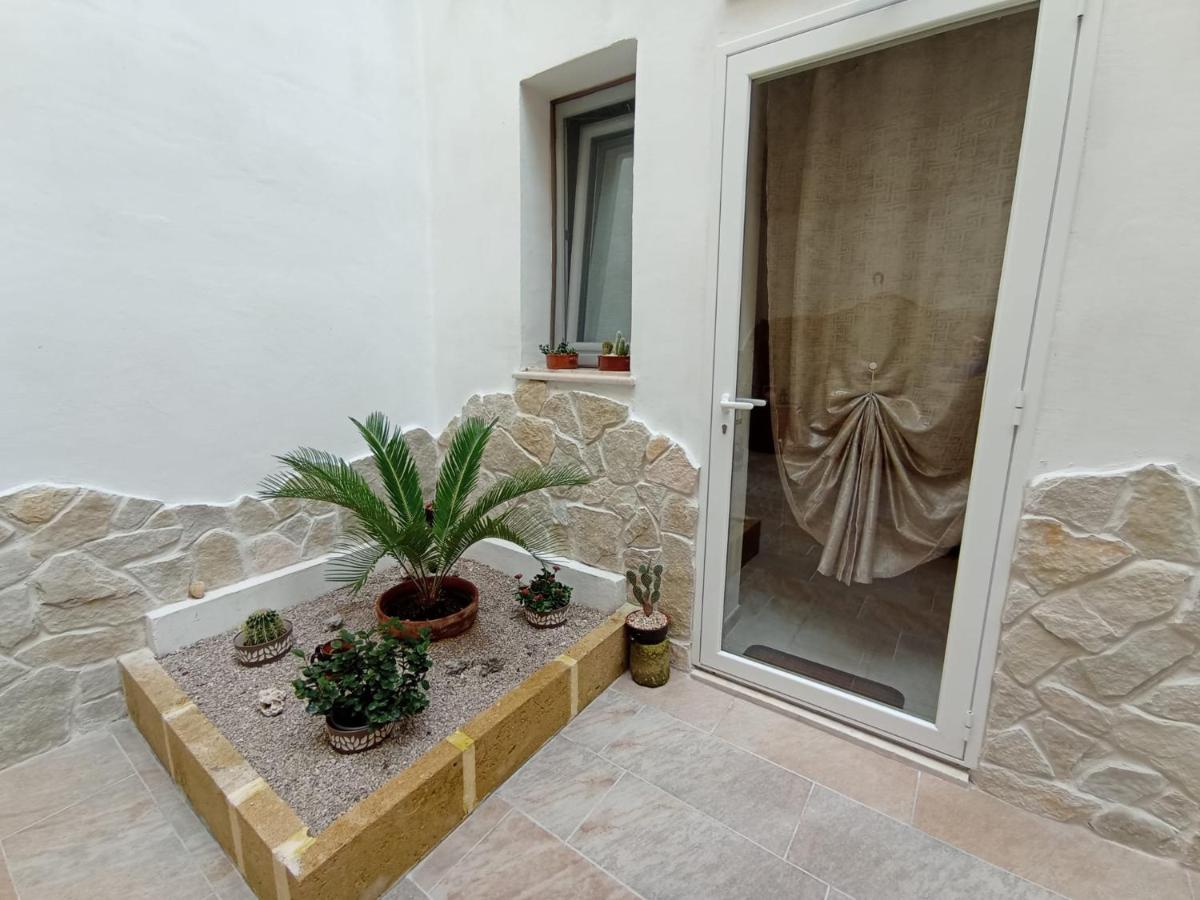 Samele Bed And Breakfast Lecce Dış mekan fotoğraf
